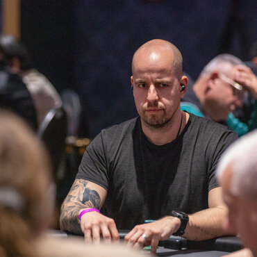 Card SK - PPT €400K GTD: V sobotu uspěli jen dva domácí hráči, Pavel Žikavský a Lukáš Benkovič