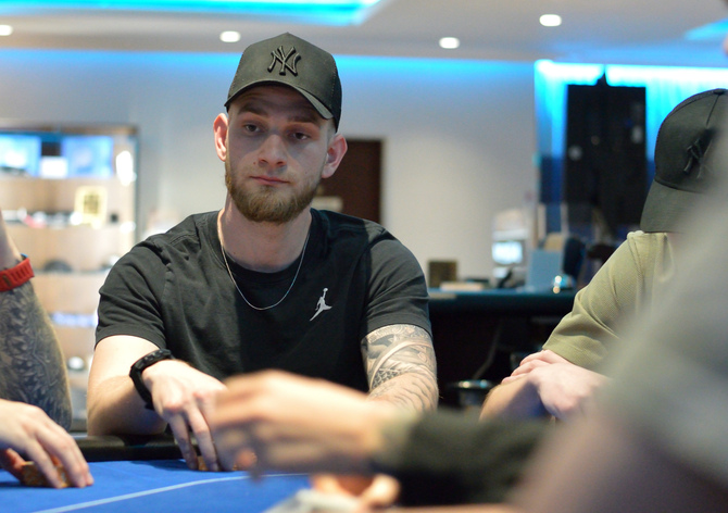 King's PPM: Adam Poulíček je jediným českým finalistou Main Eventu PPM Mystery Bounty €300K GTD
