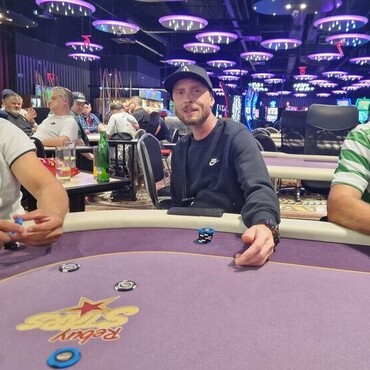 Rebuy Stars Kladno: Netradiční deal celého finálového stolu v páteční Jarní Grilovačce v Oaze