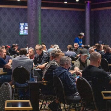 Card SK | VPT: Táborský v TOP5 High Rolleru, Main Event €250K GTD zná další postupující