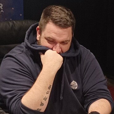 Hilton 1MCS €40K GTD: Ve druhém flightu postoupili dva Češi a chipleader bonus získal Richard Tuma