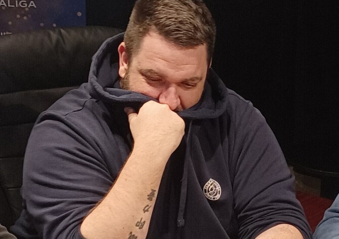 Hilton 1MCS €40K GTD: Ve druhém flightu postoupili dva Češi a chipleader bonus získal Richard Tuma