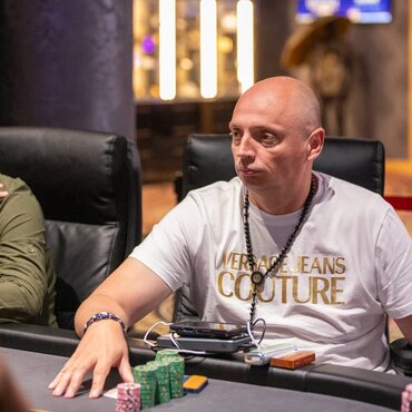 Card SK - Grand Prix €100K GTD: V pátek se z postupu radovalo 6 Čechů, chipleaderem je domácí Batman