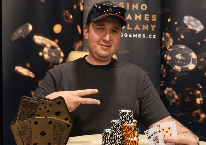 G4G Half Million: Český hráč Kylián padl v heads-upu G4G Highrolleru a trofej bral Polák Szymla