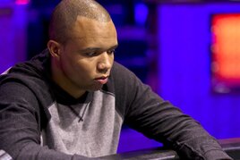 Phil Ivey na náramek zase nedosáhl