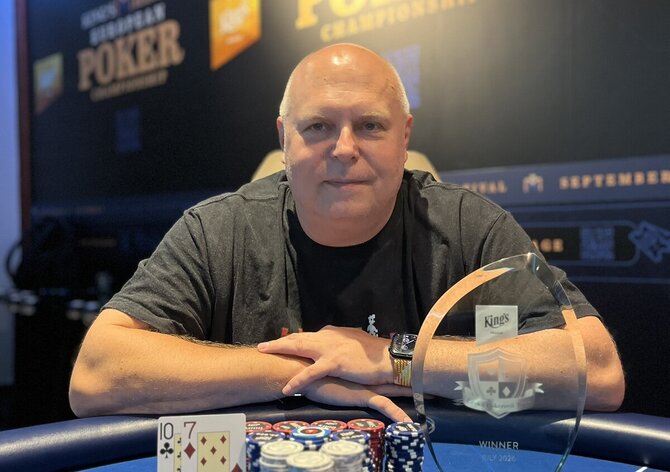 ČPT červenec €40K GTD - Final Day - ICM deal ve třech, vítězství a trofej pro Tomáše Švece!