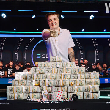 WSOP: Nevydařený hero call soupeře přihrál Jumalonovi titul světového šampiona!