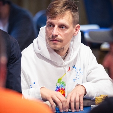Banco: Andrej Desset chipleaderem High Rolleru, v ME už prizepool přes €330K!