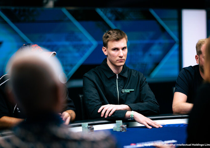 EPT Barcelona: Žižka devátý v High Rolleru, Pažma v dealu Freezeoutu!