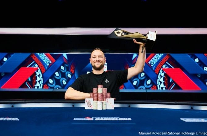 EPT Barcelona: V Main Eventu kraloval po 3way dealu Manuel Ferrari