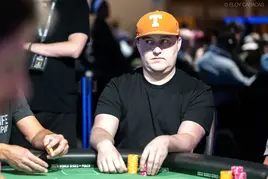 High Stakes Poker TV: Epický blaf s deset high nevyšel a "Texas Mike" pot ve výši $4,2M nezískal