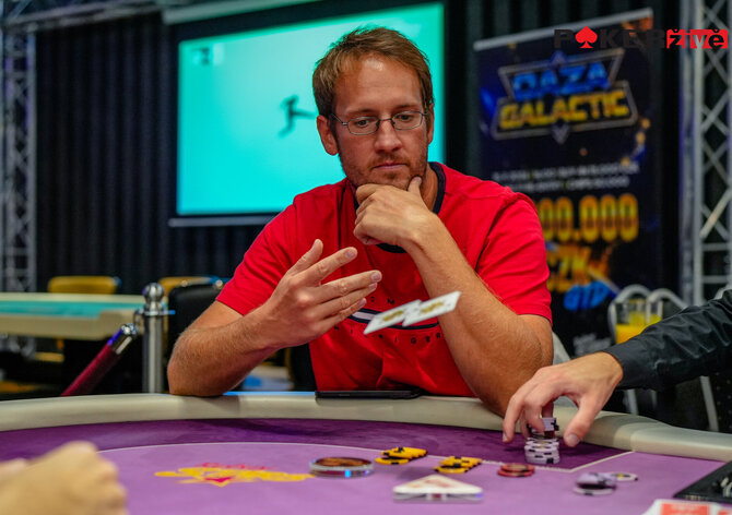Rebuy Stars Kladno: Tomáš Bil vyhrál v Oaze rovných 100K v rámci 3-way dealu Big Tuesday 600K GTD