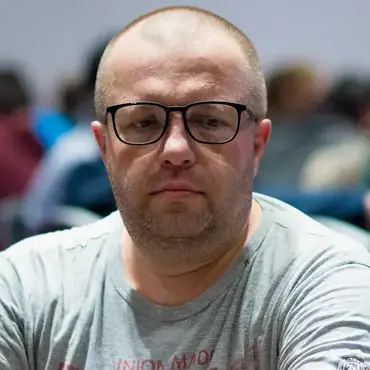 Card SK Grand Prix €100K GTD: V pátečních flightech postoupil Josef Antoš a tři domácí borci