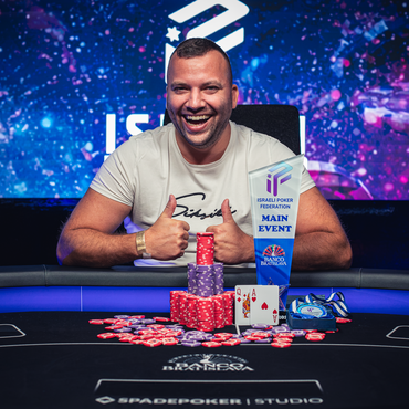Banco IFC €300K GTD: Lukáš Pažma ovládl Main Event IFC, Knapis devátý!