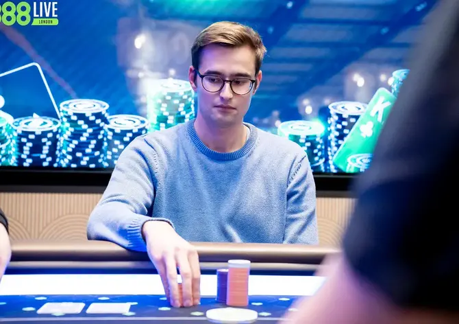 Londýn: Martin Kopernický končí v High Rolleru třetí za 550K!