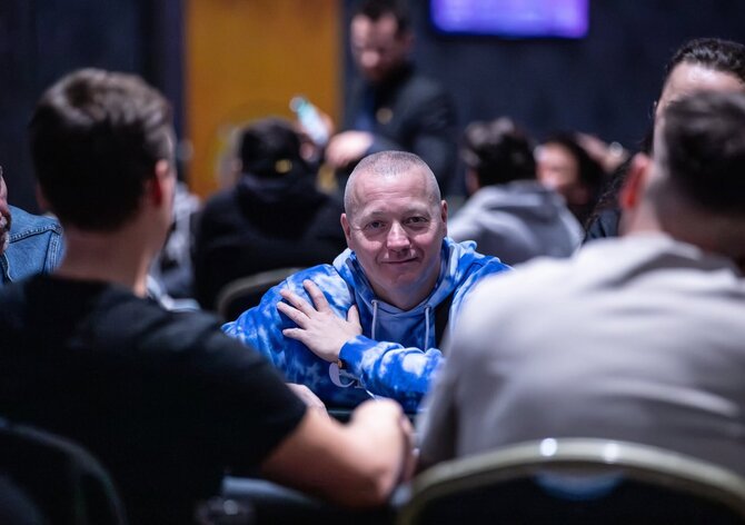 Beer Poker Tour €200K GTD: Nejvyšší sumu zabral po dealu Dušan Gajdoš