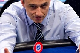 PFP: Rychtaříka kult pokerových otrokářů nezaskočil!