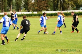 Pokerzive Team zůstal ve fotbalovém derby za očekáváním