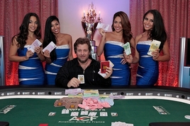 Šťastný Matt Salsberg vítězí na WPT Grand Prix de Paris