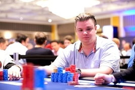 EPT: V čele se drží stále norský kvalifikant Frosmo