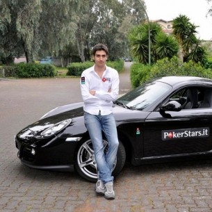 Když nevíte coby, kupte si dvě Porsche!