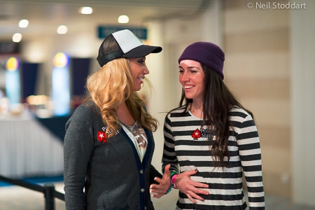 Liv Boeree se v Deauville přiotrávila jídlem