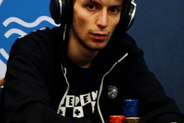 Premiérový CPT Akumulátor chipleaduje Vítek Pešta