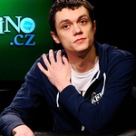 EPT Berlín: Artur Rudziankov pokračuje v nadějném deep runu