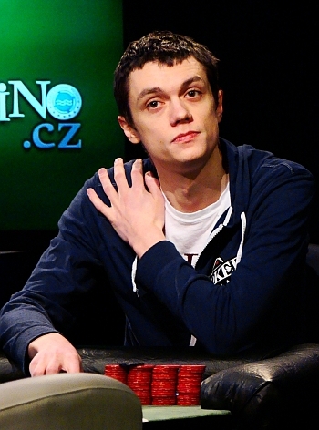 EPT Berlín: Artur Rudziankov pokračuje v nadějném deep runu