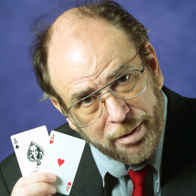 Mike Caro: Poker je o „nákupu a prodeji“