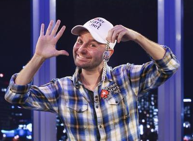 Daniel Negreanu to dokázal! Zvítězil v Main Eventu WSOP APAC a získal svůj pátý náramek!