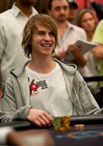 SCOOP 2013: Isildur, Negreanu a dva čeští šampioni