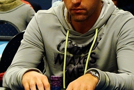 WSOP Main Event: Trio Kokoška, Nakládal a Táborský pokračuje. Staszko skončil.