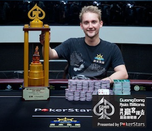 Niklas Heinecker inkasoval $4.4M za vítězství v Asia Millions