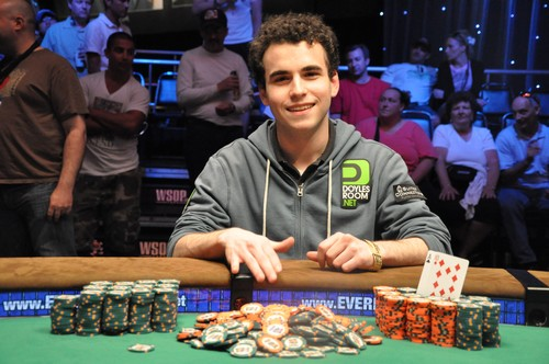 WSOP: Dan Kelly útočí na "hloupý" rekord a chce druhý náramek