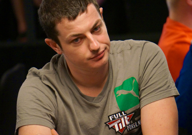 Tom &quot;Durrrr&quot; Dwan utrpěl v Macau těžkou ztrátu