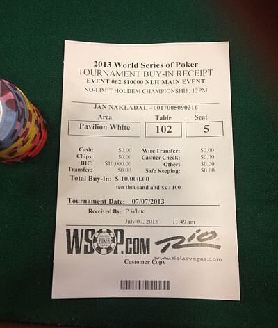 WSOP Main Event: Brunson, Cates, Kokoška i Nakládal jdou dál