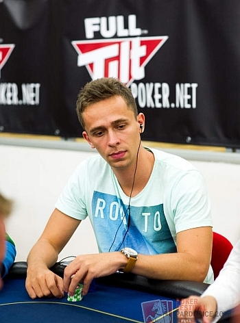 Finálový den Main Eventu MicroMillions čeká také 10 českých hráčů