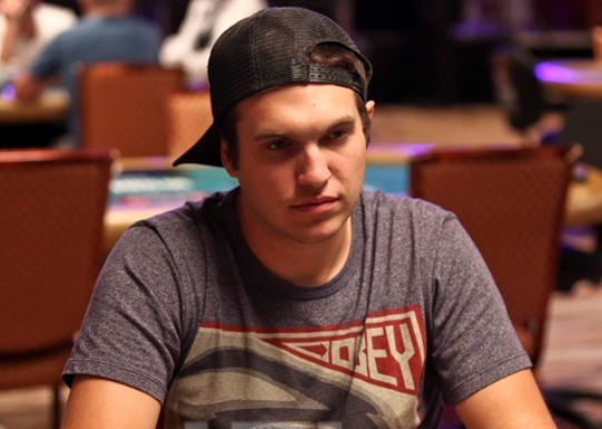 Online High Stakes hráč odškodněn $35.000 poté, co se mu hacker naboural do laptopu