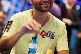 EPT Super High Roller: Daniel Negreanu je průběžně třetí