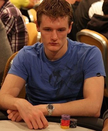 VIDEO: Jak žije hvězda online high stakes Alex &quot;Kanu7&quot; Millar?