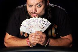 Showdown: Xmas Deepstack 888 s dárečkem!