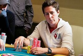 WPT Borgata: Cong Pham a Vanessa Selbst chipleadují finálovou šestku