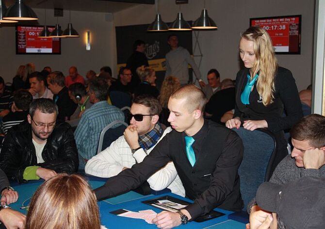 RCC Poker Fest: Z &quot;béčka&quot; postupují Hnilička, Gajda, Motáň nebo Marek