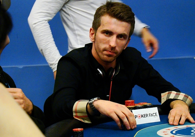 Showdown Vegas Mánie 250K GTD: Do finále vstoupí jako chipleader Jakub Odvárko