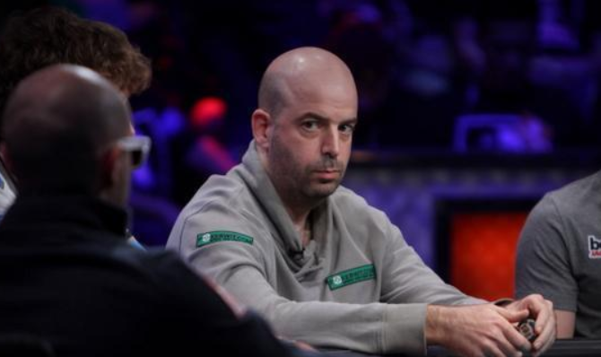 November Niner Amir Lehavot: &quot;Carlos Mortensen je třída&quot;