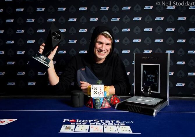 Julian Track je novým šampionem EPT Prague