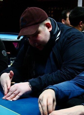 Dědičova cash game: Čtvrtek pro Paštiku, dnes večer stěhování do Ambíku