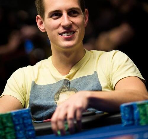 PCA: Mike McDonald si jde pro druhý titul šampiona EPT