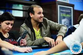 ČPT Masters ME: Drtivým chipleaderem je držitel WCOOP náramku, Max Bassil